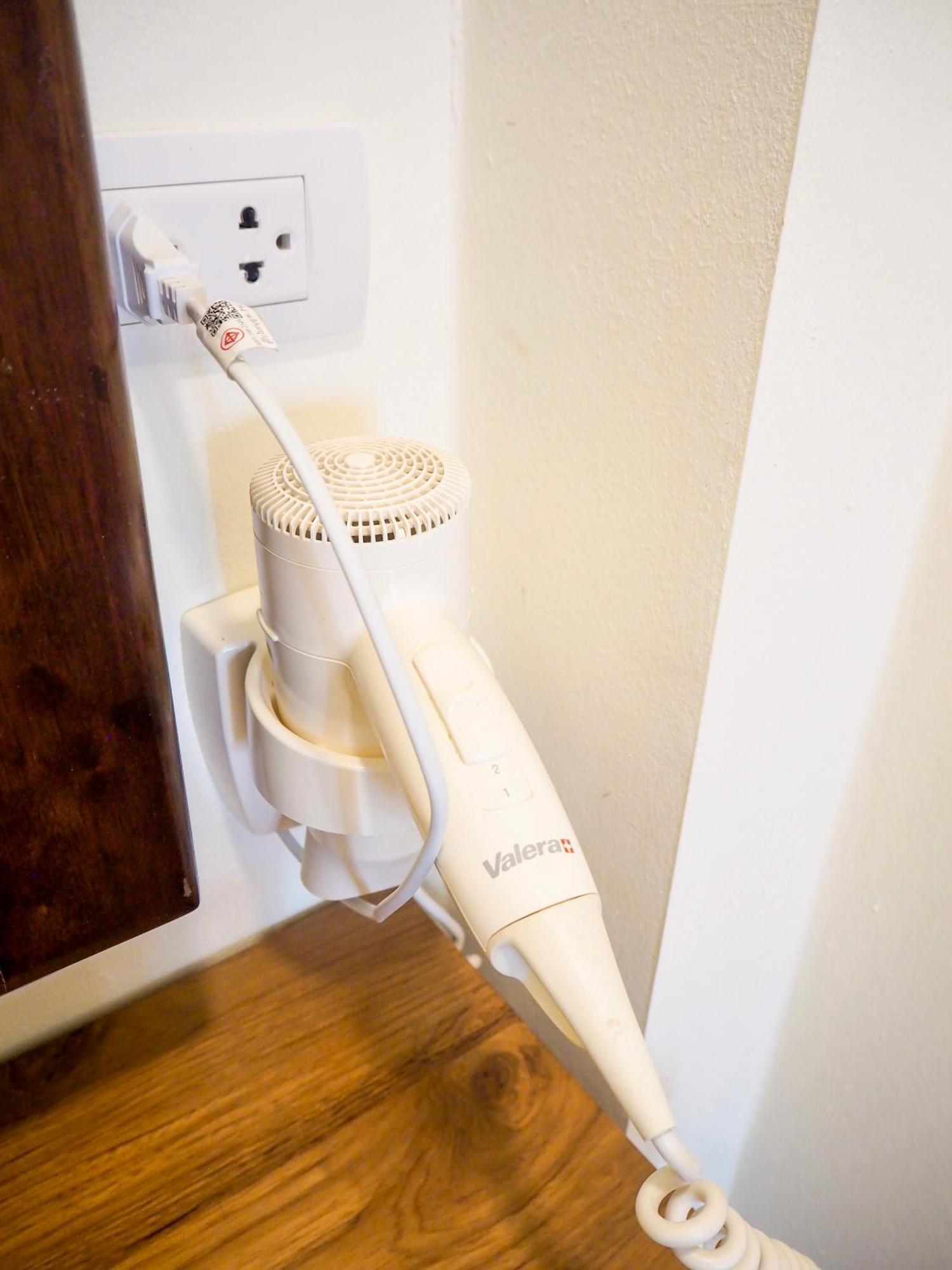 ホテル バーン ダン タ ワン ヌア チエンマイ 部屋 写真